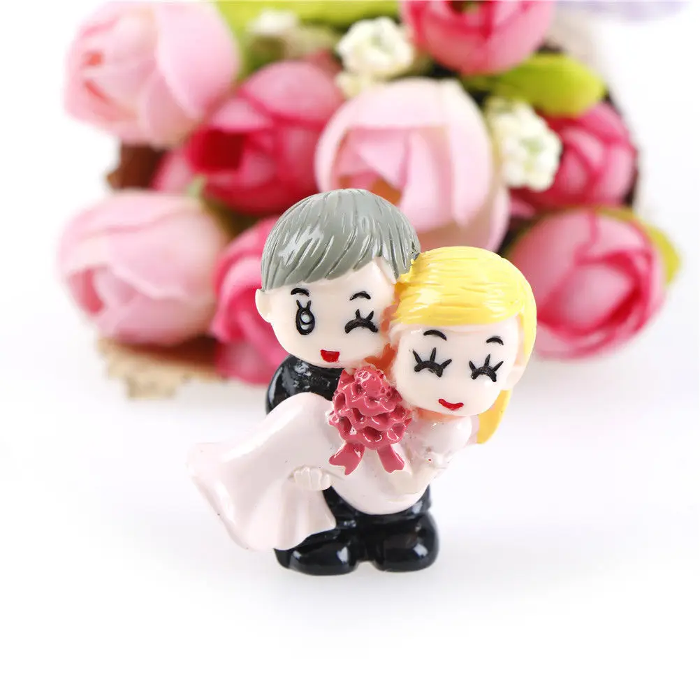 Hot Hugging Bride and Groom Lover Couple Resin Figurine Wedding Decoration Craft Fairy Garden Miniature Micro Landscape