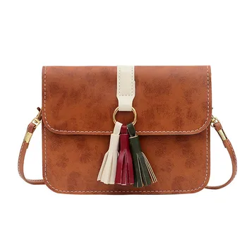 

2019 New Women's Bag Trend Mobile Phone Bag Wild Tassel New Bucket Bag Winter Chain Mobile Wild Shoulder Messenger Bag 1108#C