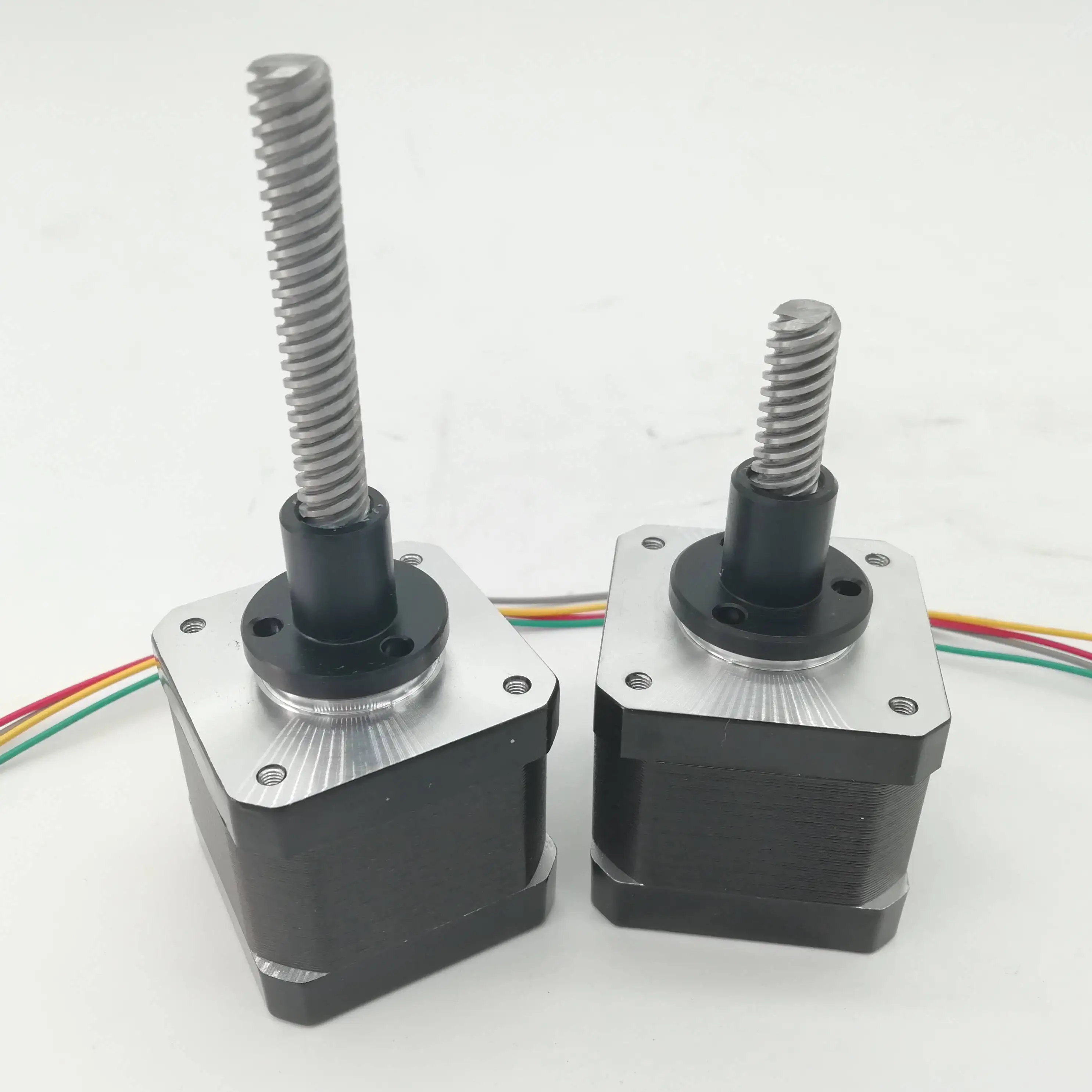 

Nema17 Threaded Rod Stepper Motor with 42/70mm Length Tr8*8 Acme Leadscrew