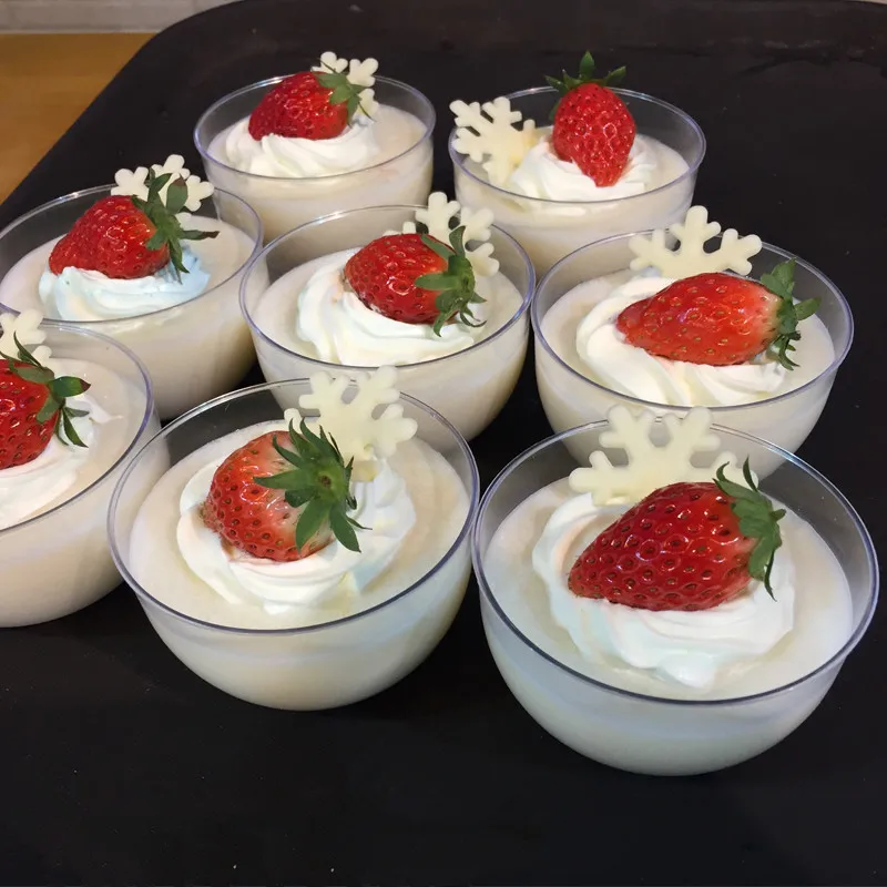 

50pcs High quality transparent round dessert plastic cup 140ml small cute U shape disposable pudding ice cream cup with lid