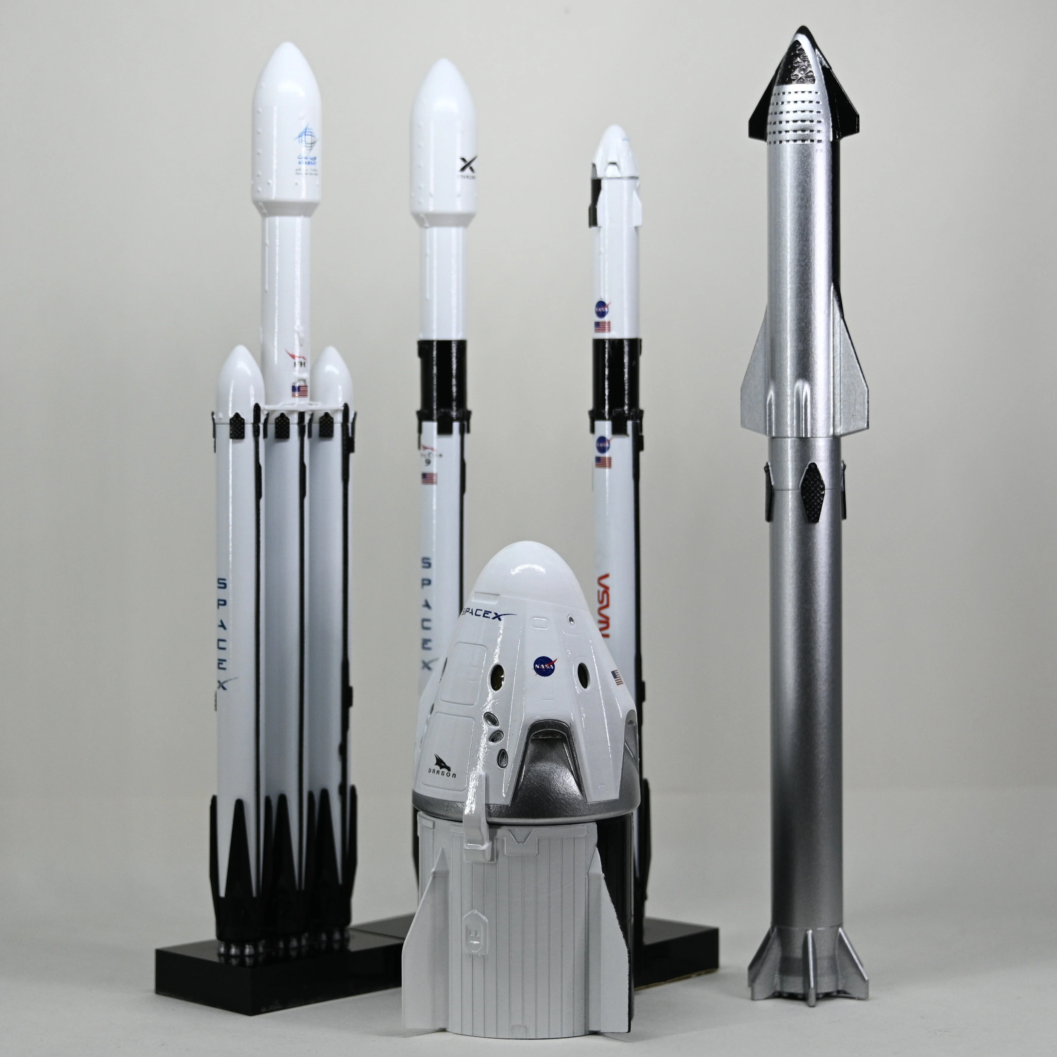 1 233 Spacex Falcon 9 Block 5 Rocket High Simulation Model Metal Diecast Rocket Model New Year Christmas Gift 30cm Railed Motor Cars Bicycles Aliexpress