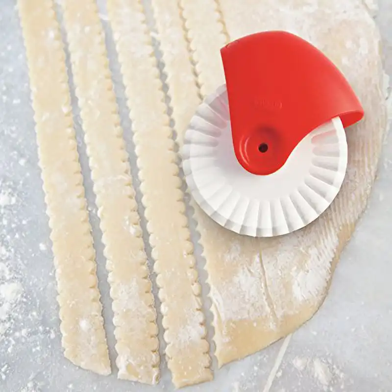 Plastic Fluted Pastry Cutter Wheel Pastry Crimper and Sealer Noodle