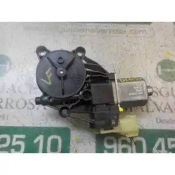 

WINDOW MOTOR FRONT RIGHT Ford PARTY (CCN) 0130822619 8A6114553B 6 PINS