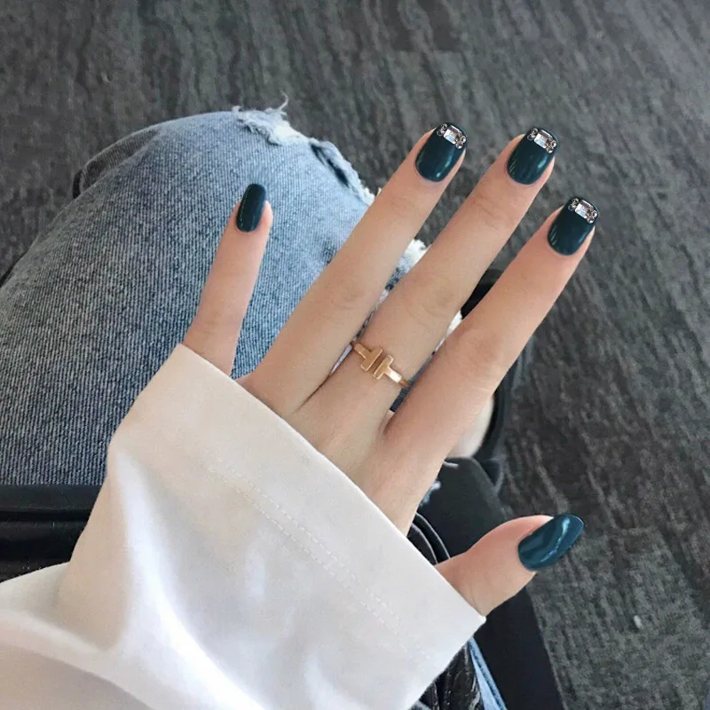 

24pcs Navy Blue fake nails press on Full Cover Artificial Full Diamond Design 3D Fake Nails Short Nail Art Tip with Glue DL