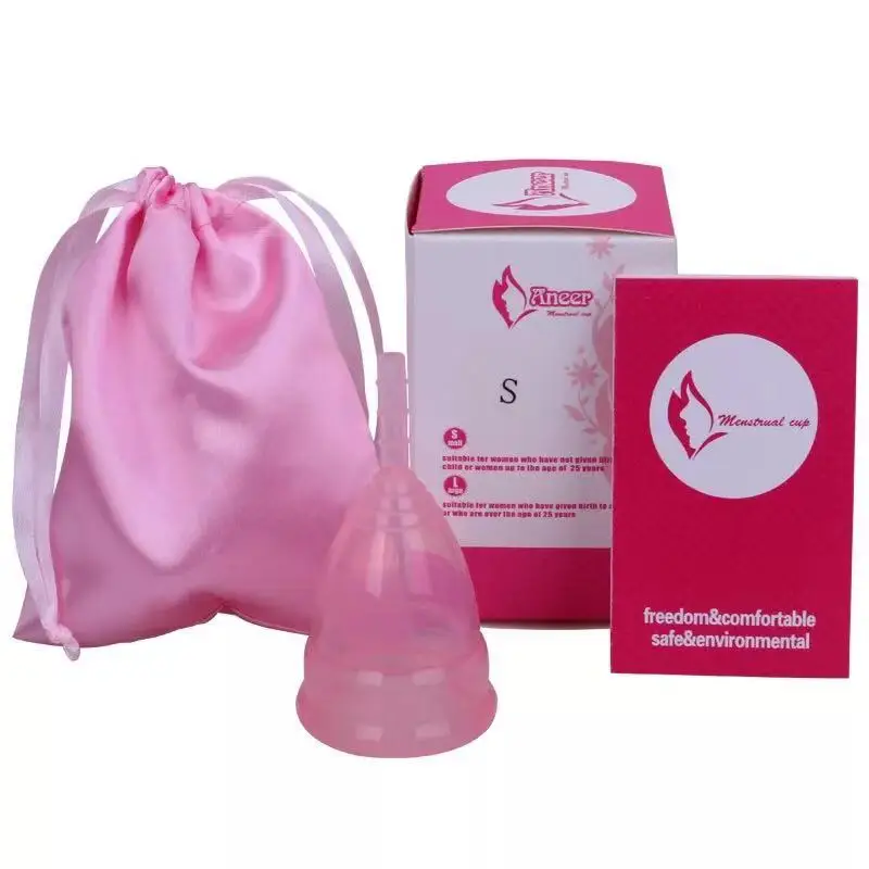 Pink Маленькие менструальные чашки Медицинские силиконовые многоразовые женские чашки женской гигиены Менструальный коллектор вагинальные санитарные трусики с накладками - Цвет: Pink