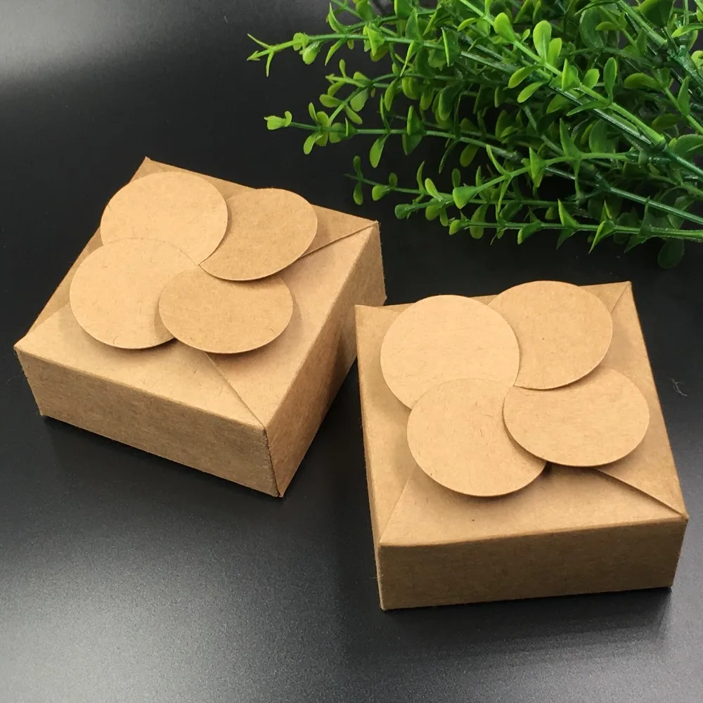 

30Pcs/Lot 8x8x3.5cm Brown Floral Windmill Paper Craft Box Storage Collection Container For Chocolate Cup Cake Festival Gift Case