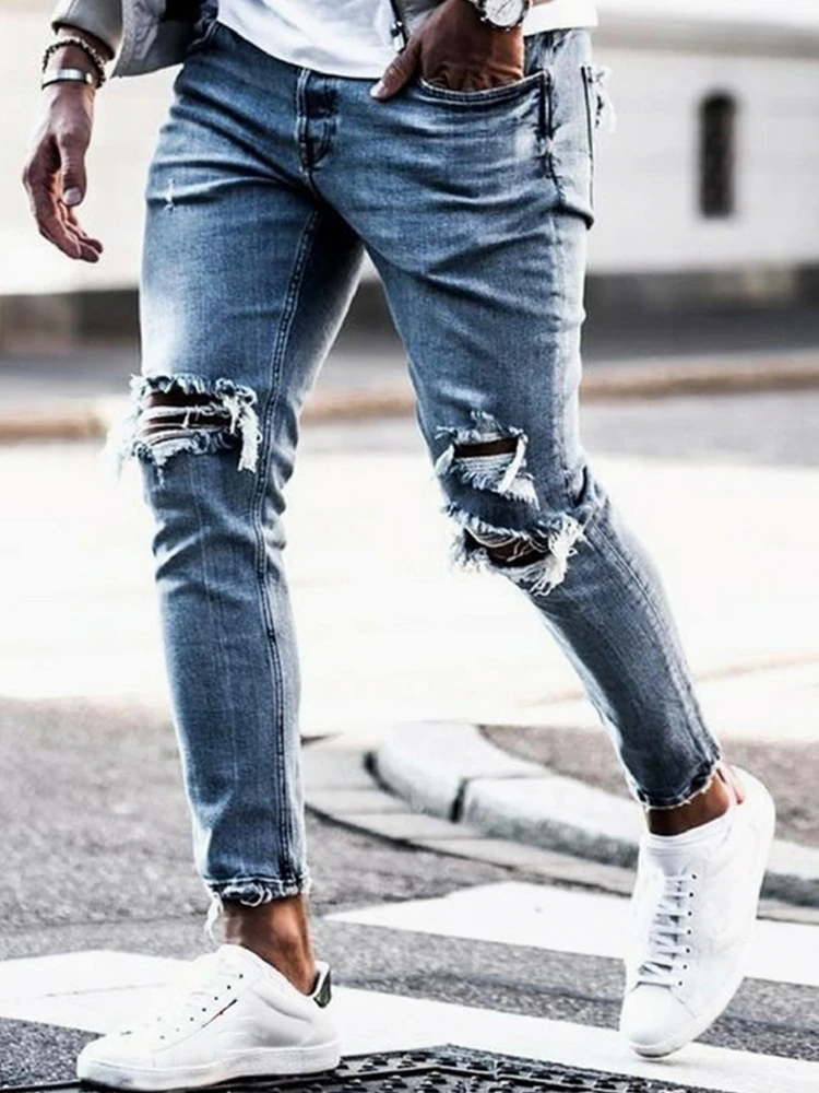 Ripped Skinny Jeans