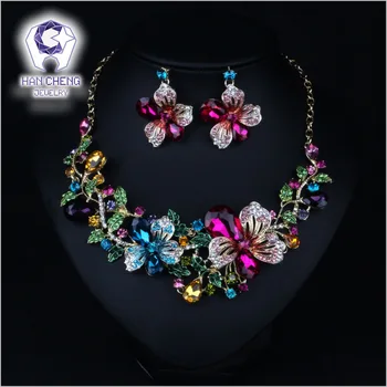 HanCheng Mode Bauhinia Fleurs Métal Doré Strass Créé Cristal Déclaration Maxi Collier Ras Du Cou Femmes Bijoux collier