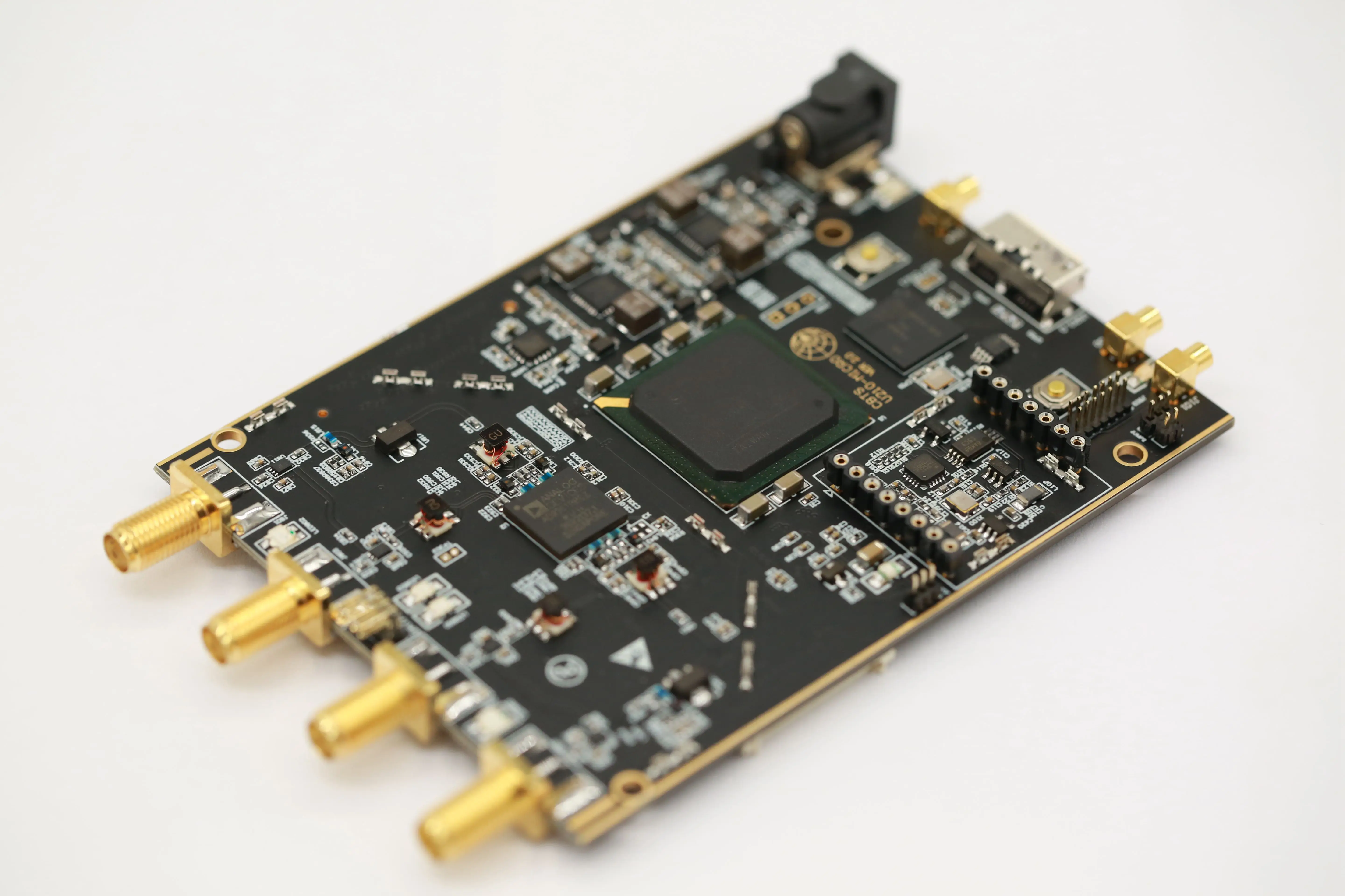 

Compatible Version USRP-B210 MICRO+Version Fully Compatible with USRP Driver Supports Band Preselector DHL Free Shipping