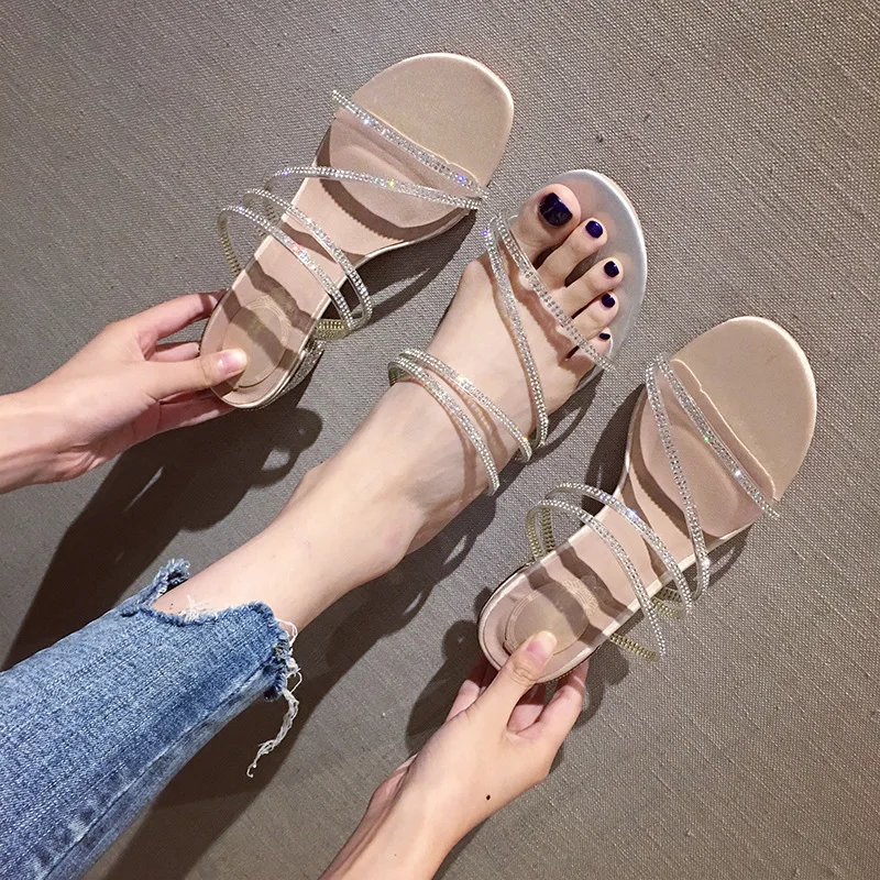 

Square heel Woman Shoes Luxury Slippers Women Summer Slides Med Jelly Flip Flops Designer Sliders Glitter 2019 Sweet Scandals