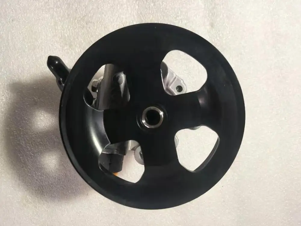 Насос гидроусилителя рулевого управления для TOYOTA Lexus GX460 OEM: 44310-60570 44310-60571