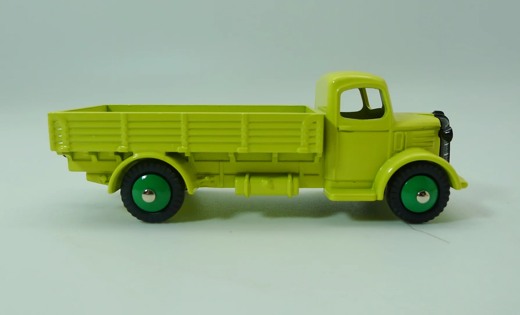 Atlas Dinky Truck 412 Остин вагон литые игрушки 1:43