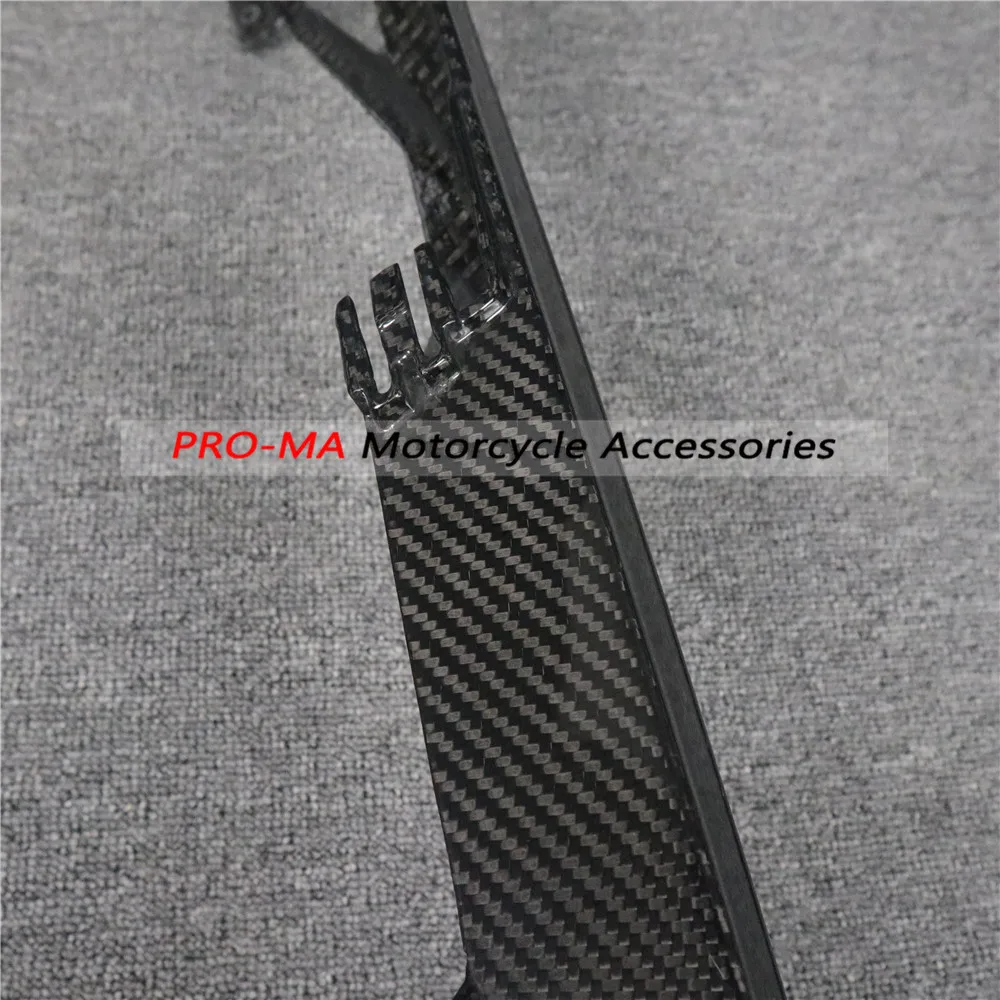 Защита цепи мотоцикла из углеродного волокна для BMW S серии S1000RR- саржевого глянцевого переплетения