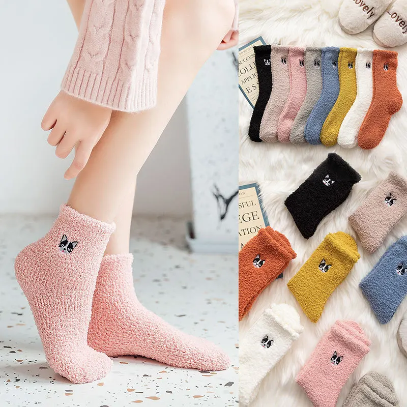 Взрослые половина бархатные носки без пятки осень и зима коралловый бархат Главная плотные теплые Носки с рисунком милой собачки женские забавные носки-Тапочки