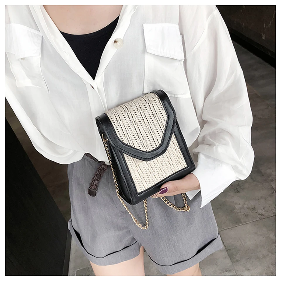 Рисунок 2 - Мини цепочка соломенного цвета через плечо