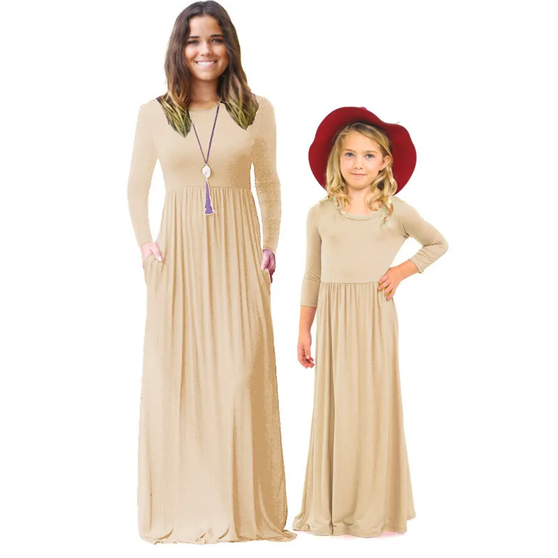 Осеннее платье для мамы и дочки коллекция года, зимнее однотонное платье до щиколотки с длинными рукавами семейная одежда для мамы и дочки C0531 - Цвет: C0531 Apricot
