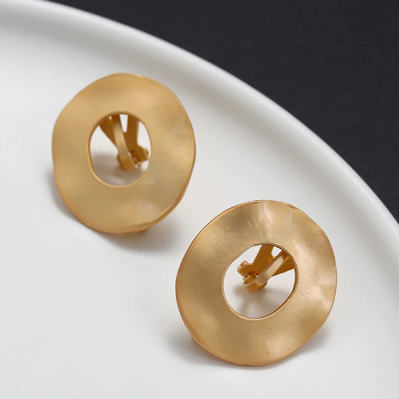 ZA модные эффектные гиперболические матовые золотые без серьга-имитация на серьги большие геометрические винтажные клипсы для ушей для женщин Brincos Ювелирные Изделия