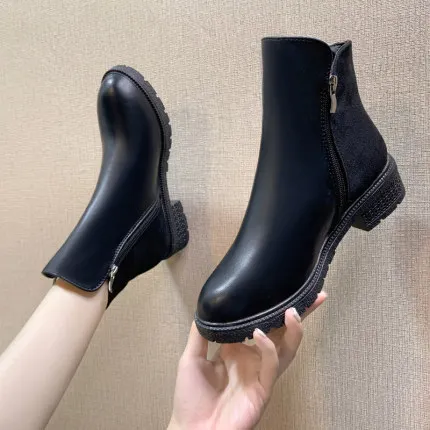 

Korean boss lady with the same spring and autumn short boots female 2020 new wild spring and autumn single boots British Martin