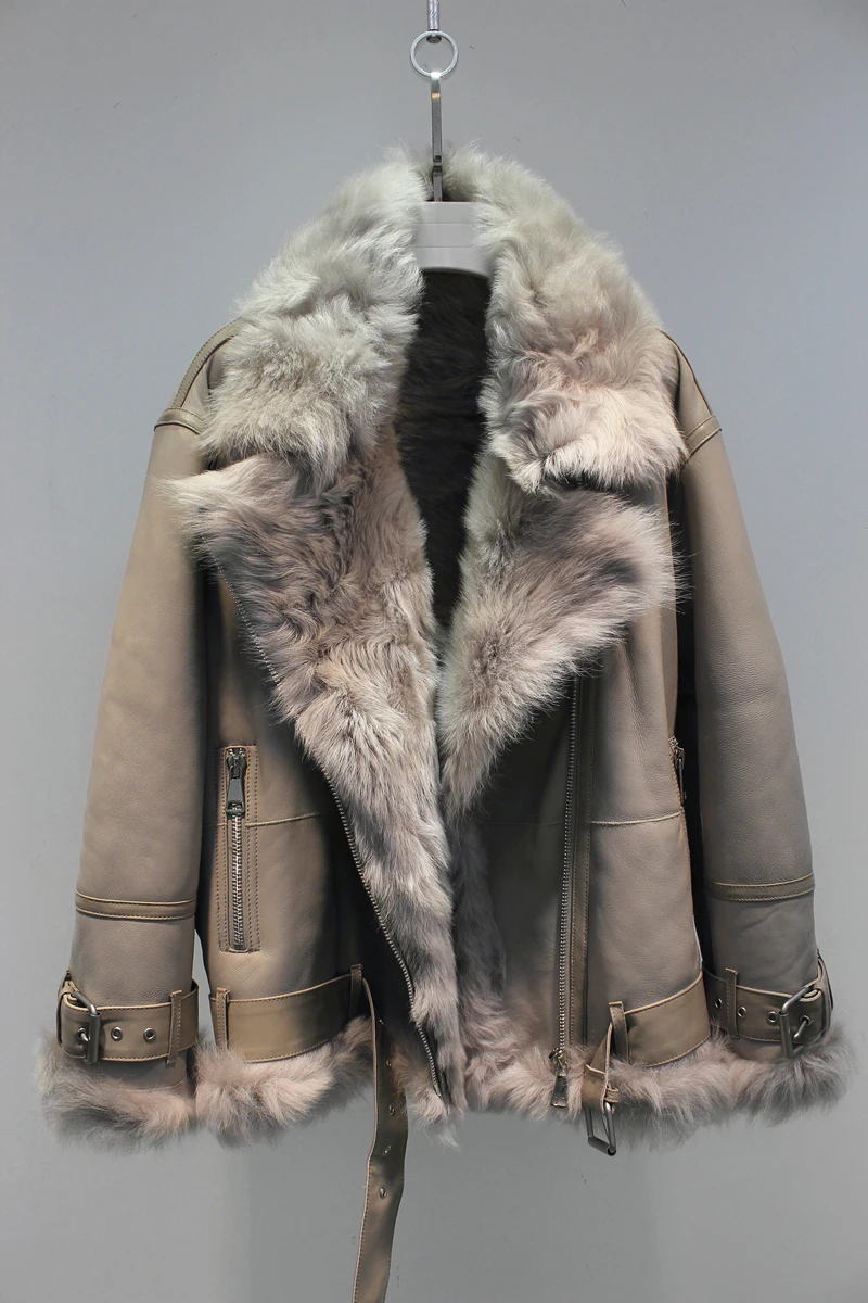Зимняя женская модная байкерская куртка с подкладкой из овечьей шерсти и овчины серебристого цвета
