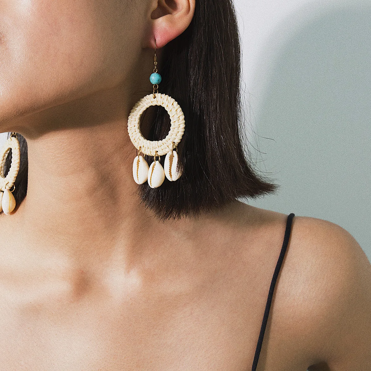 

2019 Bohemian Summer Straw Rattan Drop Earring Shell Round Circle Dangle Earring Brincos Casaul Jewelry Accessary