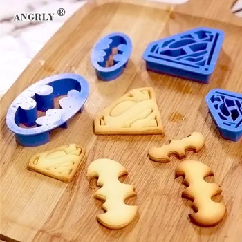 

4Pcs/set Superhero Batman And Superman Fondant Cake Decorating Sugar Cookie Biscuit Cutter Kitchen Baking Pastry Bakeware Tools