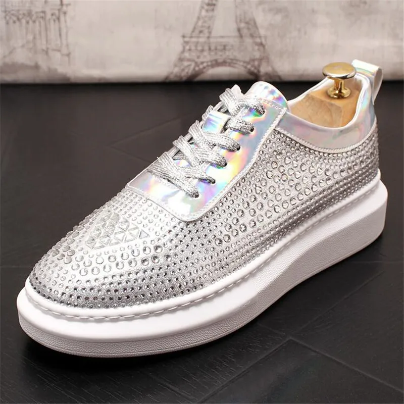 

Fashion Spikes Flat Genuine Leather Shoes Rhinestone Sequin Mens Loafer Dress Shoes Men Casual Diamond Pointed Toe Driving Shoes
