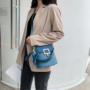 

2020 Spring and Summer New Solid Color Retro Women's Bag Fashion Portable Bucket Bag Pu Shoulder/Crossbody Bag