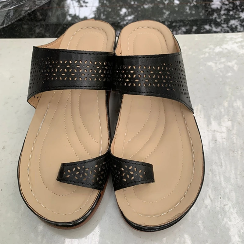 

Female Shoes Hot Summer Retro Hollow Out Premium Ladies Slippers Breathable Comfy Thick Bottom Solid Color Beach Women's Sandals