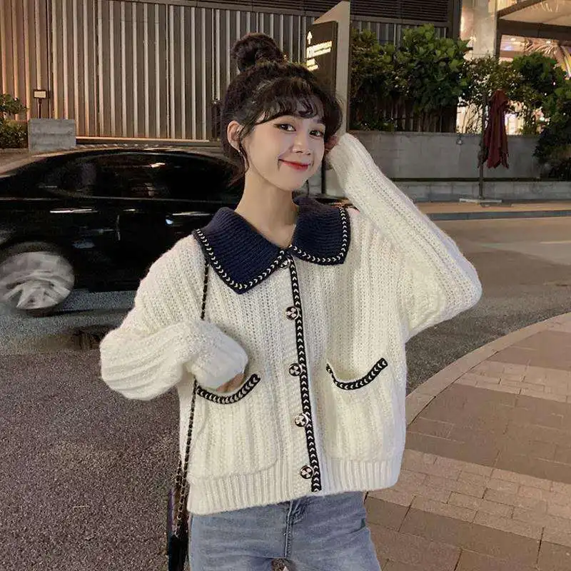 

2020 autumn and winter New College small fragrance lapel cute knitted cardigan jacket short outer sweater female students