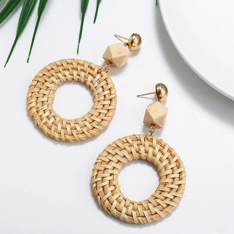 Новая мода Корея ручной работы геометрические деревянные Большие Полые из квадратного ротанга плетеная, из соломы Висячие серьги для женщин
