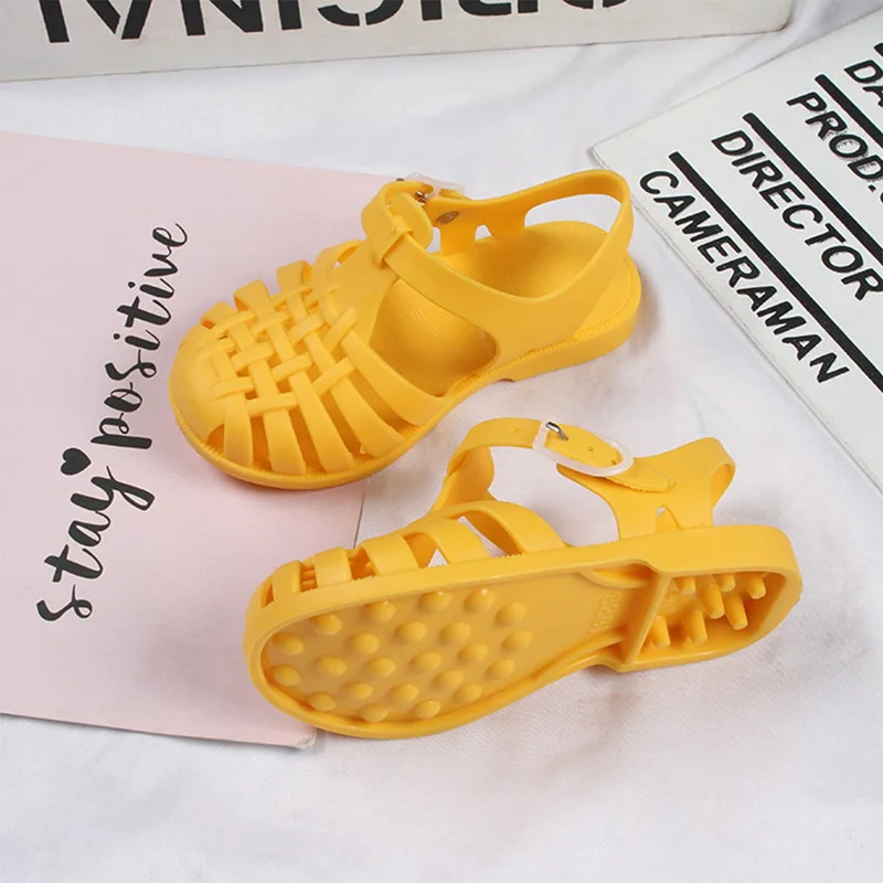 Los niños de verano sandalias bebé niña niño antideslizante zapatos de princesa Zapatos Niños caramelo zapatos Jelly de playa niños Casual romano zapatillas