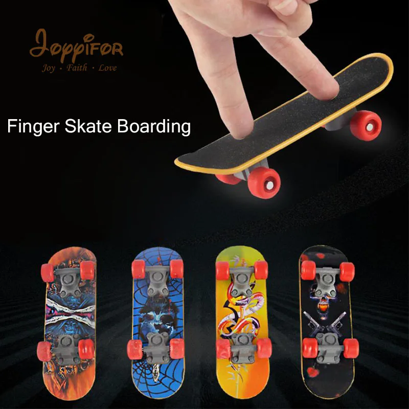 

FSB Extreme Sports Mini Finger Skateboarding Fingerboard Toys Finger Scooter Skate Boarding Classic Chic Game Boys Kid Desk Toys