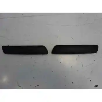 

MOLDINGS REAR RENAULT CLIO III