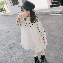 Платье для маленьких девочек Новинка года, весенне-летнее платье с длинными рукавами милая хлопковая пляжная кружевная детская одежда в горошек с вуалью для девочек