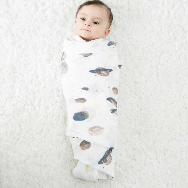 Бамбуковое хлопковое муслиновое Пеленальное Одеяло для новорожденных 120x120 см, милое мягкое детское банное полотенце с животными, банное полотенце - Цвет: Planet
