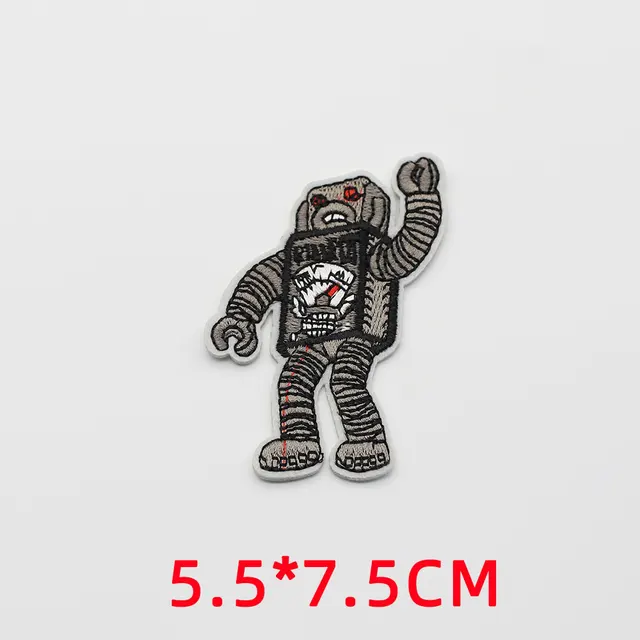 Alien Clothing Patch Embroidery Cloth Stick DIY Sewing Accessories Robot Badge Clothing Decal Decoration Iron Patch DY0522-4