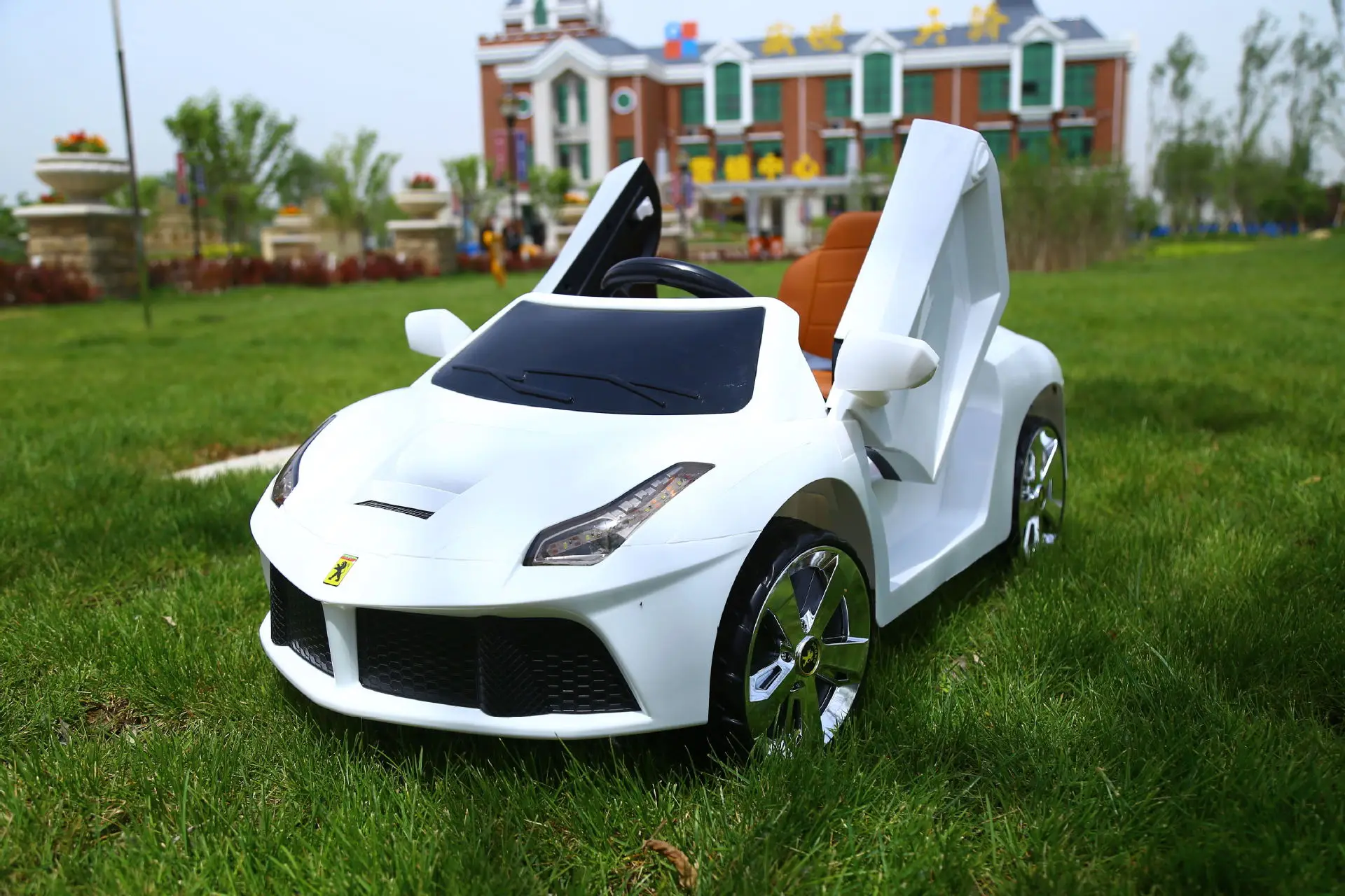 Детский Электрический четырехколесный двухдверный спортивный автомобиль, электрический автомобиль для детей, игрушечный электрический автомобиль