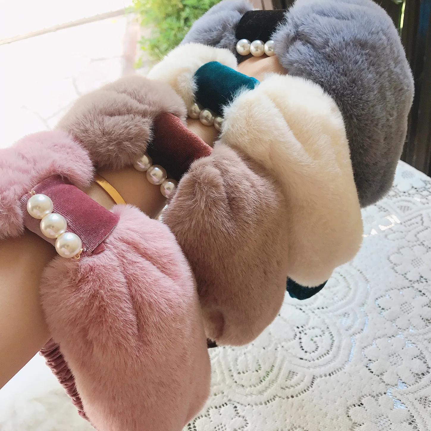 

South Korea Dongdaemun New Style Hair Band Online Celebrity Big Wide Bow Plush Velvet Hair Bands Elastic Headband Pullover Hair