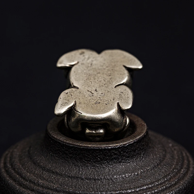 white brass pig pendant (10)