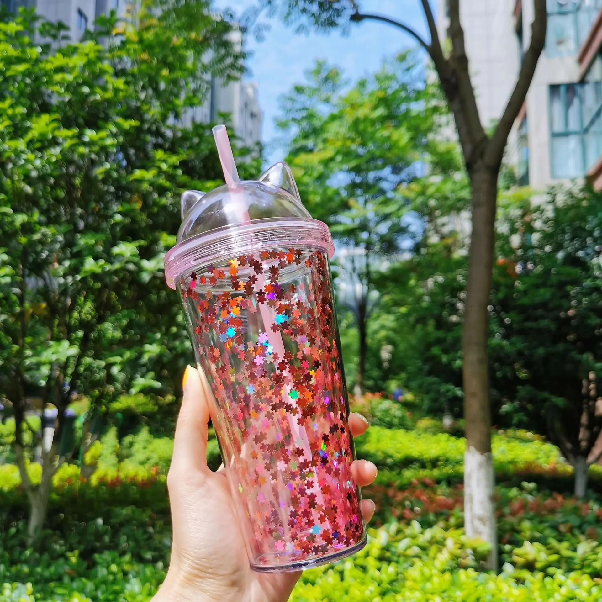 https://ae01.alicdn.com/kf/Hc99a94daa9114fe089d7f884e18e35347/Drinking-Cup-Cute-Creative-Cat-Ear-Shape-Glitter-Star-Plastic-Straw-Water-Bottle-Creative-Personality-Photo.jpg