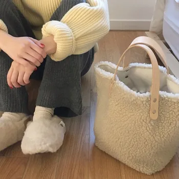 

2020 new lamb wool young girl fashion simple large capacity shoulder women's handbag ladies hand bags