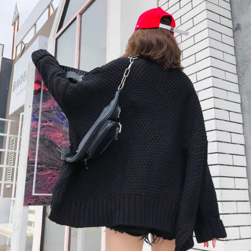 Vefadisa Women Black Turtleneck Printing Pin