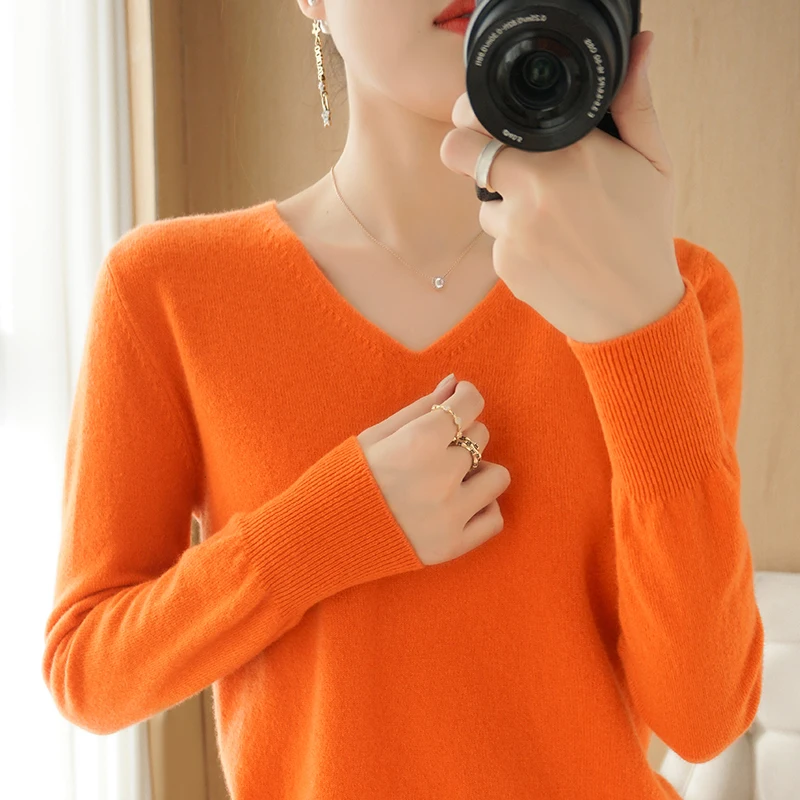 Women's V-neck cashmere sweaters