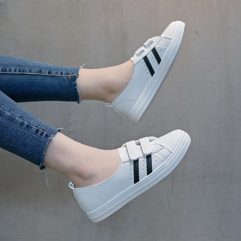 2023 New Women Loafers Fashion Sneakers Woman Casual Slip-on Shoes Ladies Classics Off White Shoes Female Breathable PU Leather