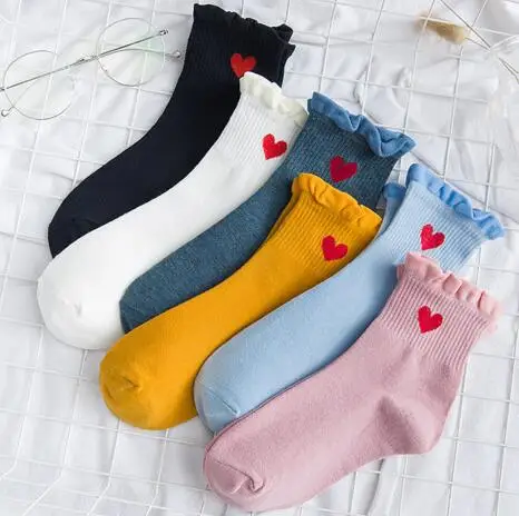 Женские носки осенние носки 1 пара Длинные Повседневные Дышащие носки хлопковые цветные женские модные милые носки с сердечками леди k2748