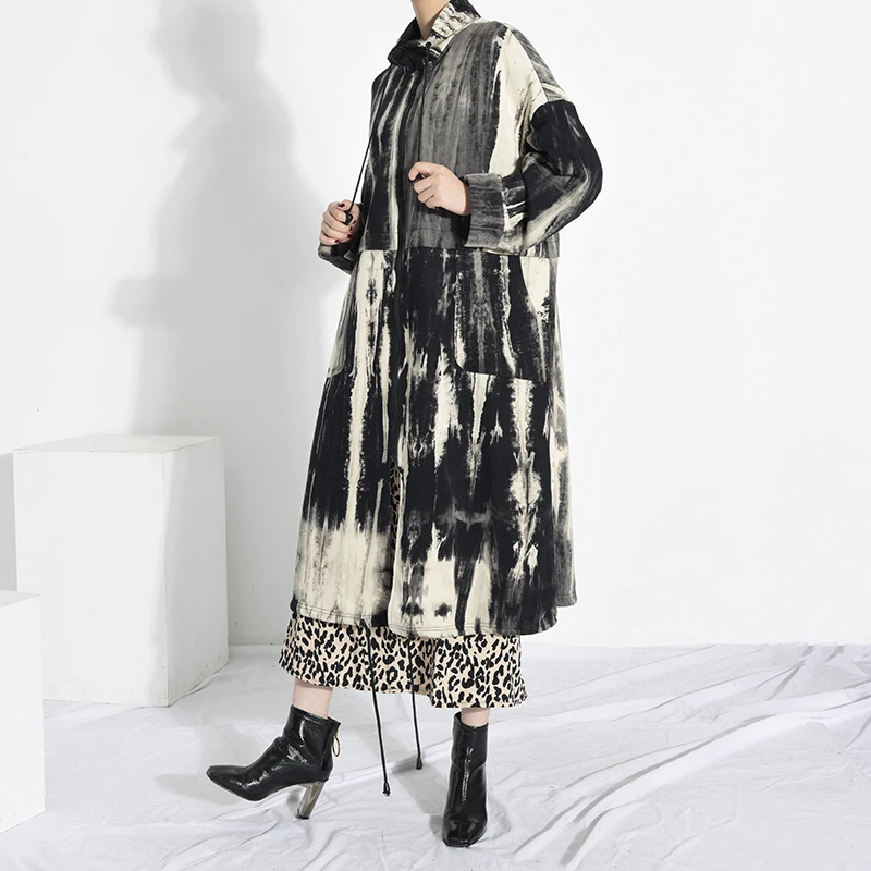 [EAM] Women Black Printed Big Size Long Trench New
