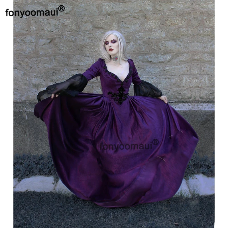 Low cut victorian dress Clearance