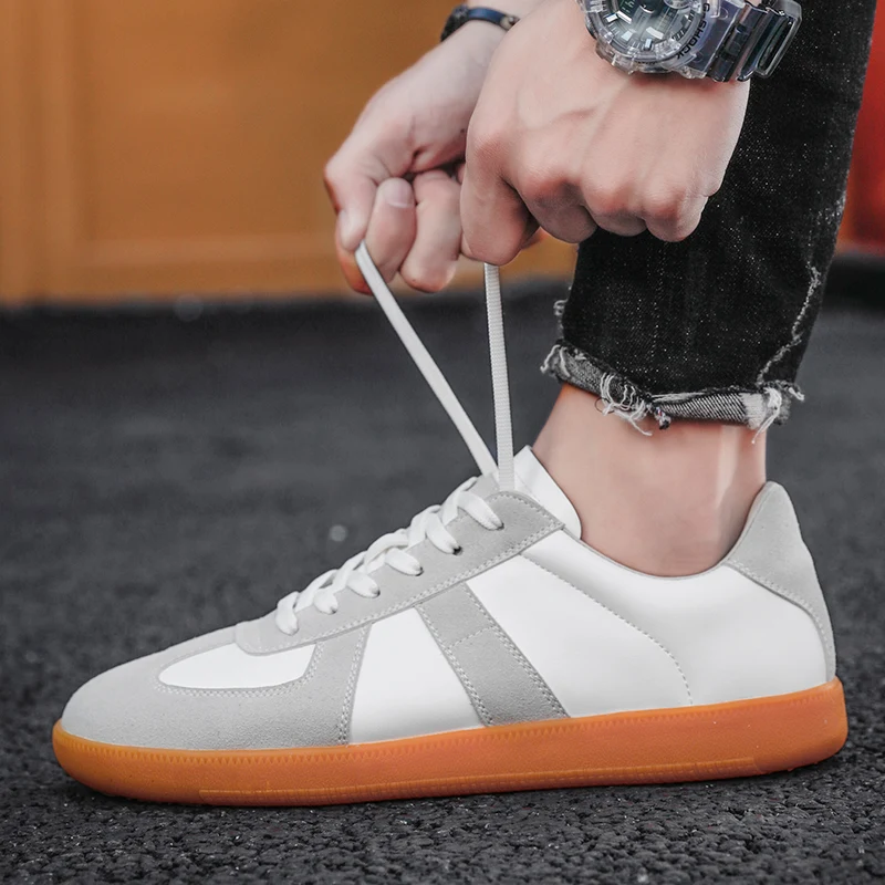 

Men Vulcanized Shoes Comfortable Trends Flat Leather Casual Shoes Men Sneakers Nice Fashion Male Outdoor Flat Walking Shoes Men