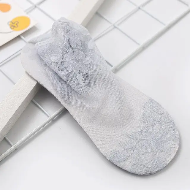Summer Women Lace Socks Sexy Antiskid Non-slip Invisible Liner Sock Female Elastic Comfy Thin Breathable Ankle Short Black Socks gray