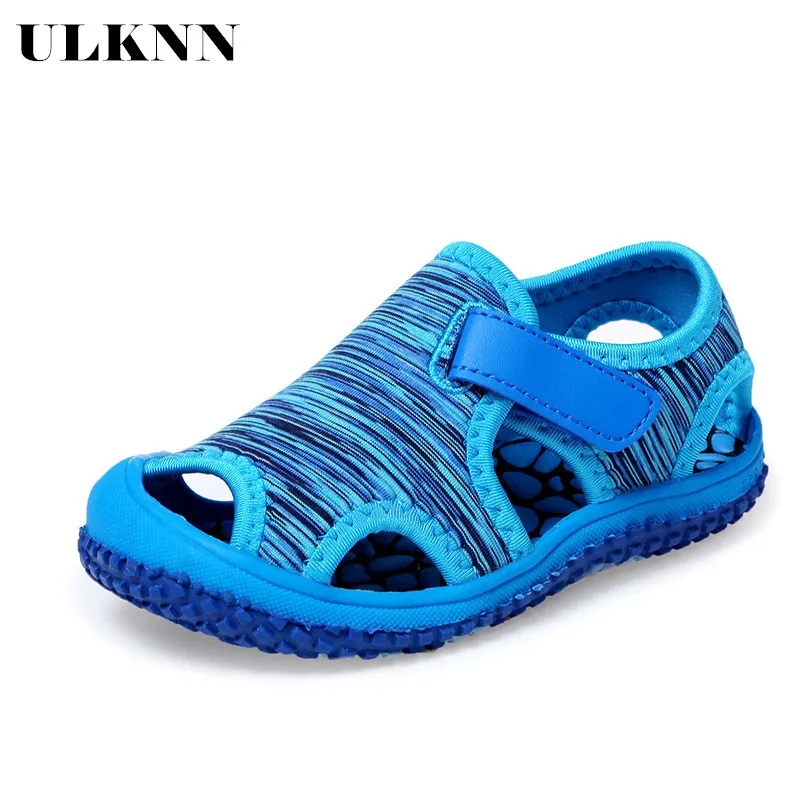 Детские сандалии ULKNN 2022 пляжная обувь для мальчиков мягкая нескользящая на
